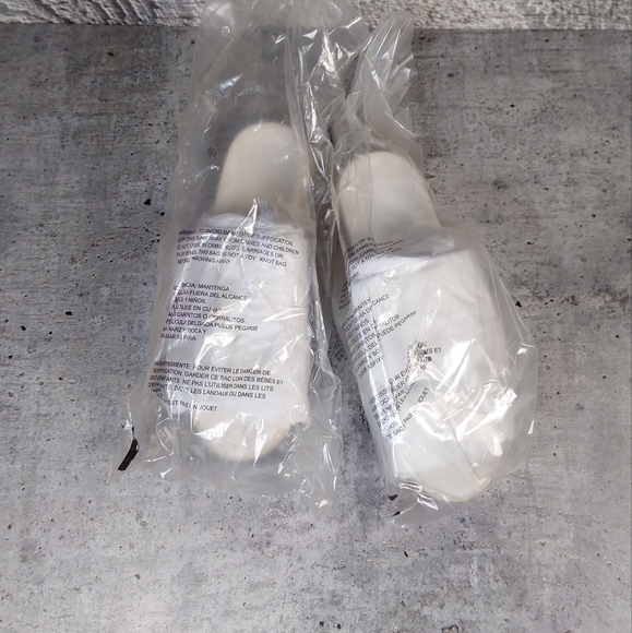 Mercedes Castillo White Slipper Sandals - Picture 11 of 16